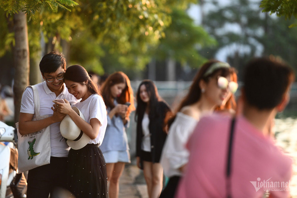 Dự báo thời tiết 27/10/2023: Miền Bắc ngày nắng mạnh, từ chiều tối mưa giông-1