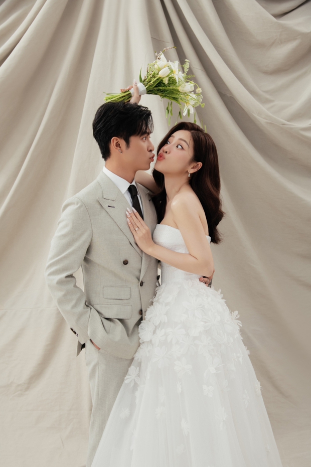 Puka và Gin Tuấn Kiệt tung ảnh cưới cực đáng yêu, hé lộ ngày cưới và 3 địa điểm tổ chức!-3