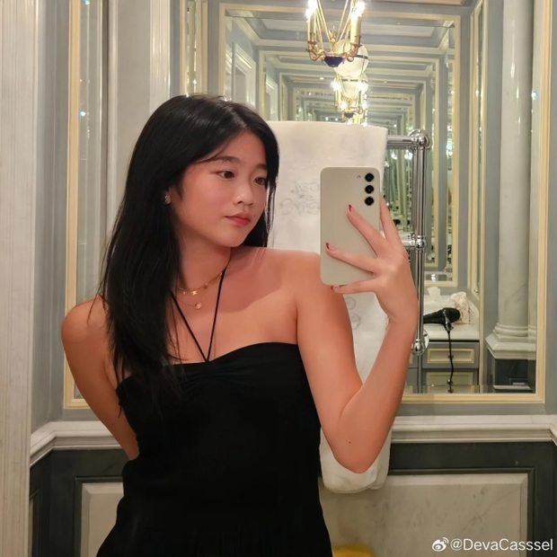 Ái nữ 19 tuổi nhà Thái tử Samsung hiếm hoi xuất hiện, lập tức gây sốt với nhan sắc thanh tú chuẩn tiểu thư gia tộc giàu nhất Hàn Quốc-4