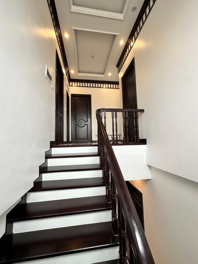 Cô gái 9X chi 3 tỷ đồng xây nhà tặng bố mẹ và anh trai, thành quả sau 7 năm phấn đấu khiến ai cũng nể phục-13