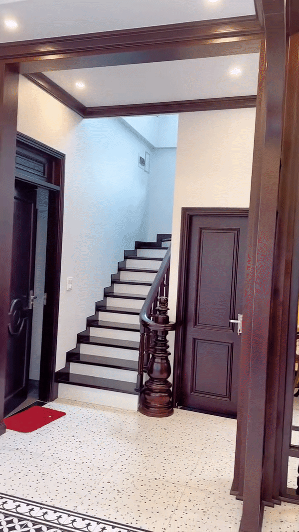 Cô gái 9X chi 3 tỷ đồng xây nhà tặng bố mẹ và anh trai, thành quả sau 7 năm phấn đấu khiến ai cũng nể phục-15