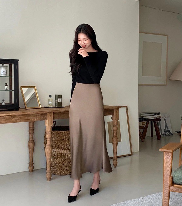 4 kiểu áo đẹp phối cùng chân váy dài để visual trẻ sang, chị em không biết phí cả mùa thu-8