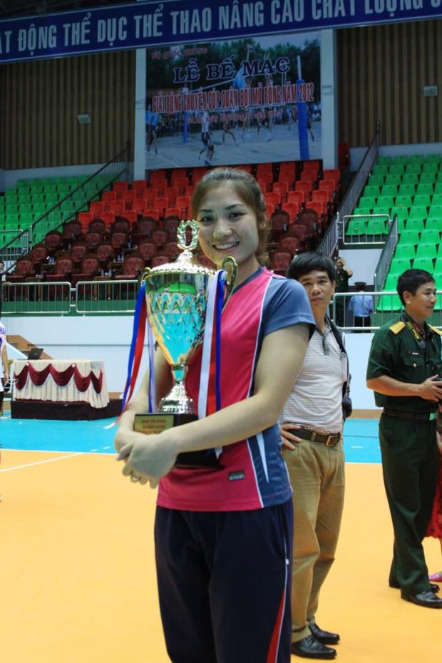 Hoa khôi bóng chuyền nhan sắc mặn mà tuổi 38 nhưng vẫn còn lẻ bóng, có sở thích chơi mô tô-3