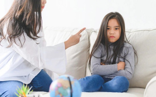 7 cách giáo dục của cha mẹ dễ dẫn đến những đứa con bất hiếu-1