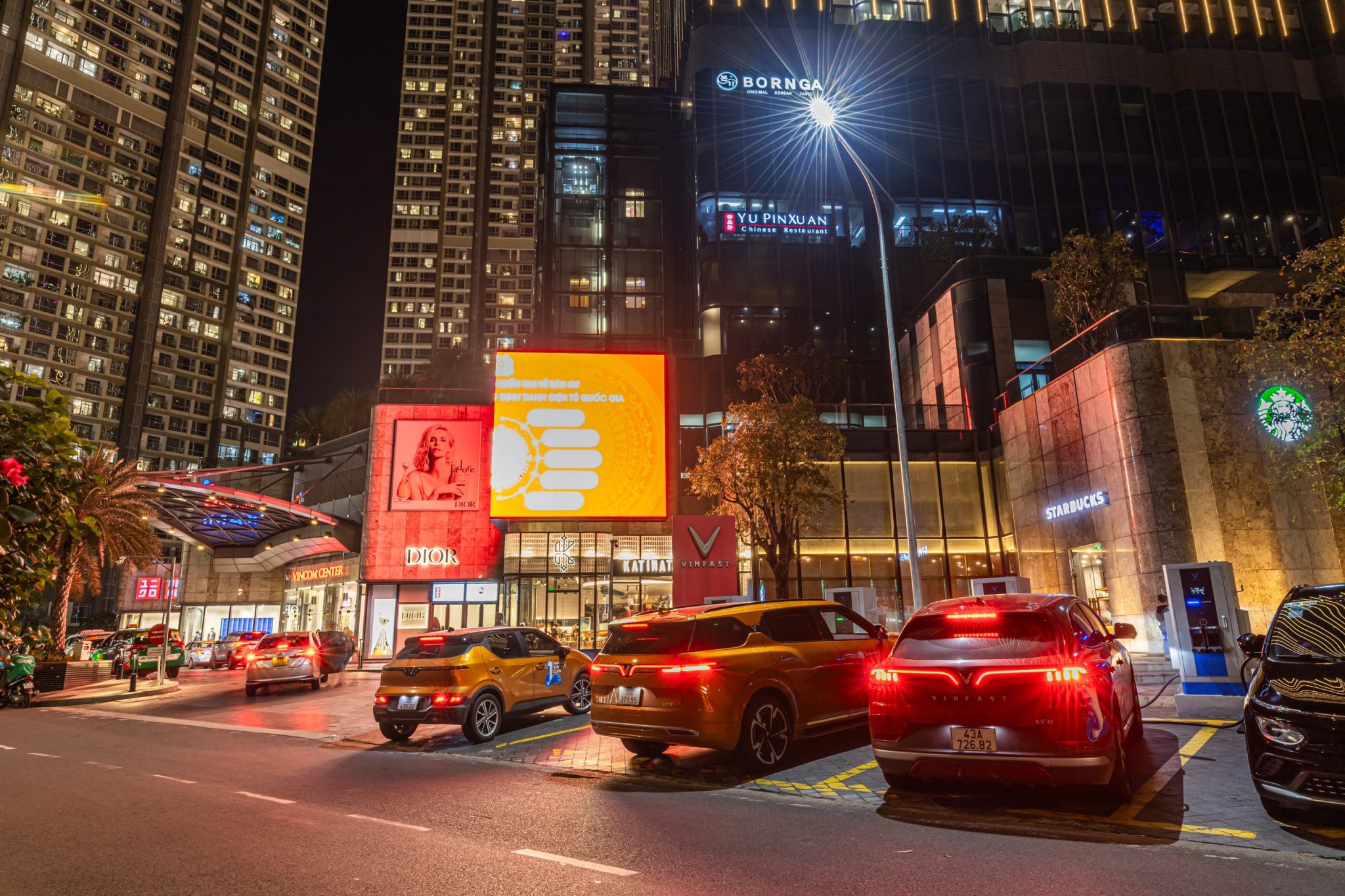 Hành trình chinh phục 4.000km xuyên Việt của nhóm chủ xe điện VinFast-5