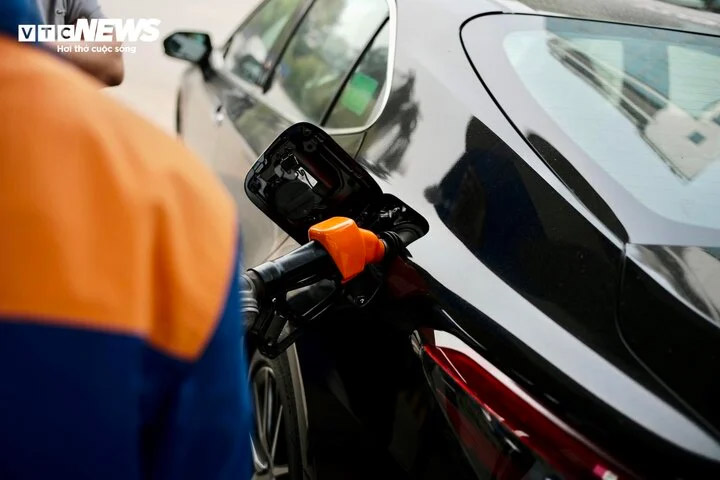 Nguyên nhân và cách xử lý ô tô bị hao xăng bất thường-1