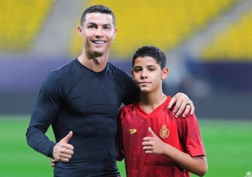 Con trai cả liên tục đòi mua điện thoại, Ronaldo có cách xử trí dứt khoát khiến nhiều người ngưỡng mộ-2