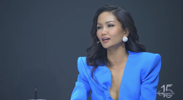 HHen Niê gây tranh cãi vì câu hỏi kém duyên ở Hoa hậu Hoàn vũ Việt Nam-1