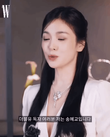 Song Hye Kyo đi event, netizen phải thốt lên 2 từ: Nữ thần!-1