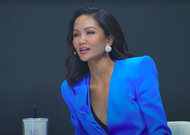 Phía HHen Niê phản ứng gì sau ồn ào hỏi cả nhà rơi xuống biển em sẽ cứu ai cho thí sinh Hoa hậu?-1