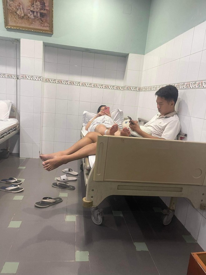 Câu chuyện cảm lạnh hút triệu views: Con dâu chuyển dạ vào viện chăm mẹ chồng và mẹ ruột-15