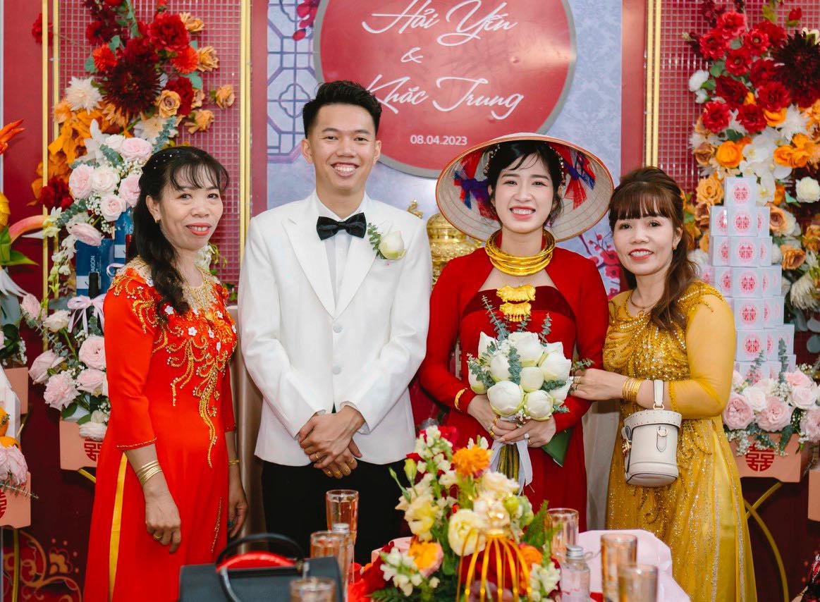 Câu chuyện cảm lạnh hút triệu views: Con dâu chuyển dạ vào viện chăm mẹ chồng và mẹ ruột-9