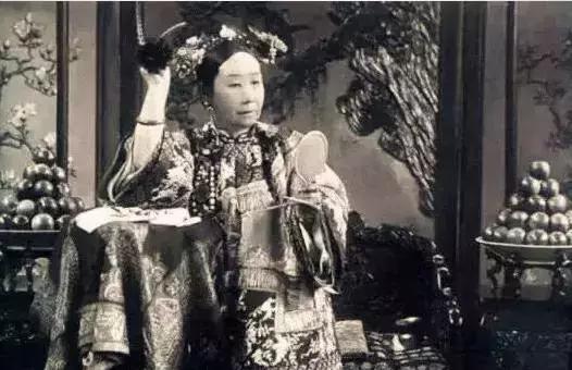 Từ Hi thái hậu xa hoa đến khó tưởng: Bữa tệ nhất cũng đủ cho thường dân ăn vài năm, giá trị đồ tuỳ táng càng không dám nghĩ-3