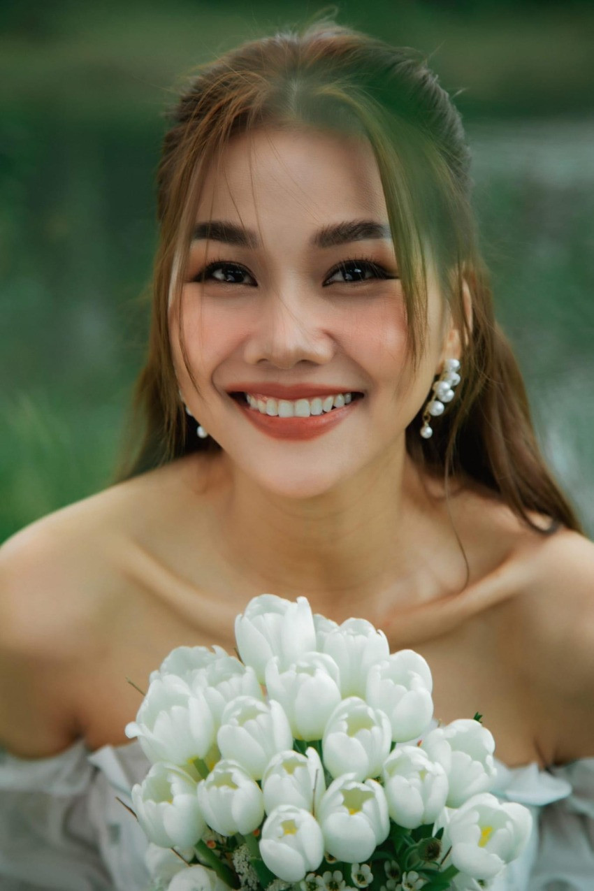 Thanh Hằng đẹp như công chúa, hạnh phúc bên chồng nhạc trưởng-2