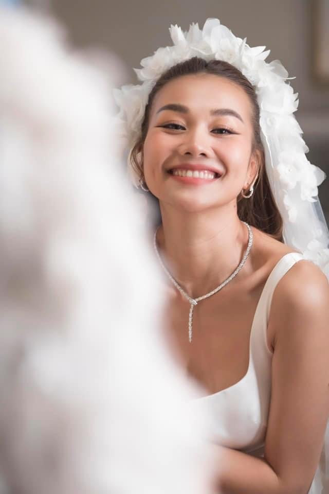 Thanh Hằng đẹp như công chúa, hạnh phúc bên chồng nhạc trưởng-9