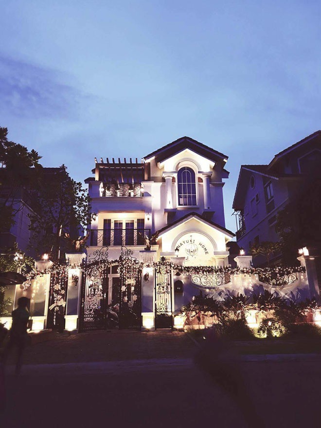 Nữ đại gia quận 7 Đoàn Di Băng trang trí biệt thự hoành tráng đón Halloween, ai nhìn cũng xuýt xoa quá đầu tư-16