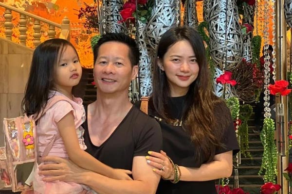 Đại gia Đức An lộ diện giản dị, cùng Phan Như Thảo làm điều đặc biệt trong ngày kết thúc vụ tranh chấp tài sản-7