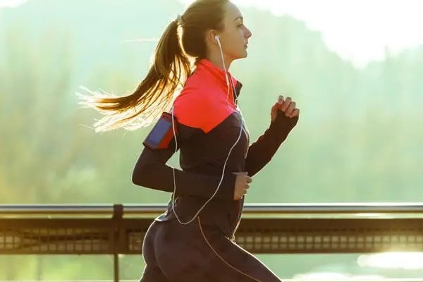Có nên tập thể dục khi trời se lạnh?-1