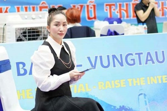 Phan Hiển gọi Khánh Thi là 