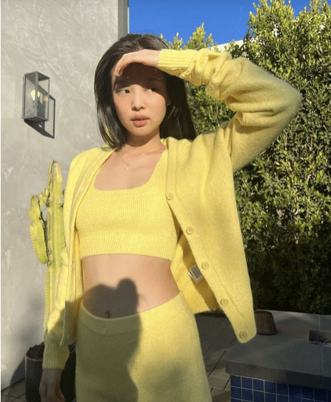 It Girl Jennie bày cho chị em cách lên đời style với loạt kiểu áo cardigan sành điệu và xinh ngây ngất-9