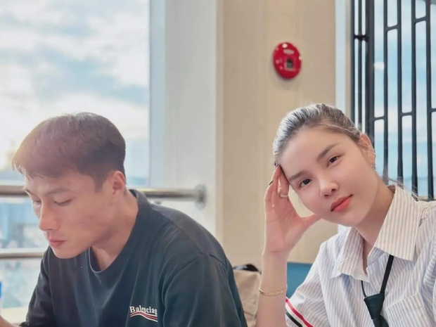 Cuộc sống hiện tại của Mạc Hồng Quân: Cùng bà xã bán hàng online, Kỳ Hân tủi thân vì thường xuyên phải xa chồng-6