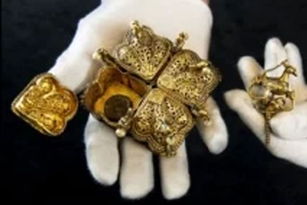 Cặp đôi dành hết 700 triệu đồng tiền tổ chức đám cưới để làm từ thiện-2