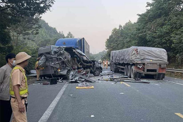 Nguyên nhân ban đầu vụ tai nạn xe khách khiến 5 người chết, nhiều người bị thương ở Lạng Sơn-3