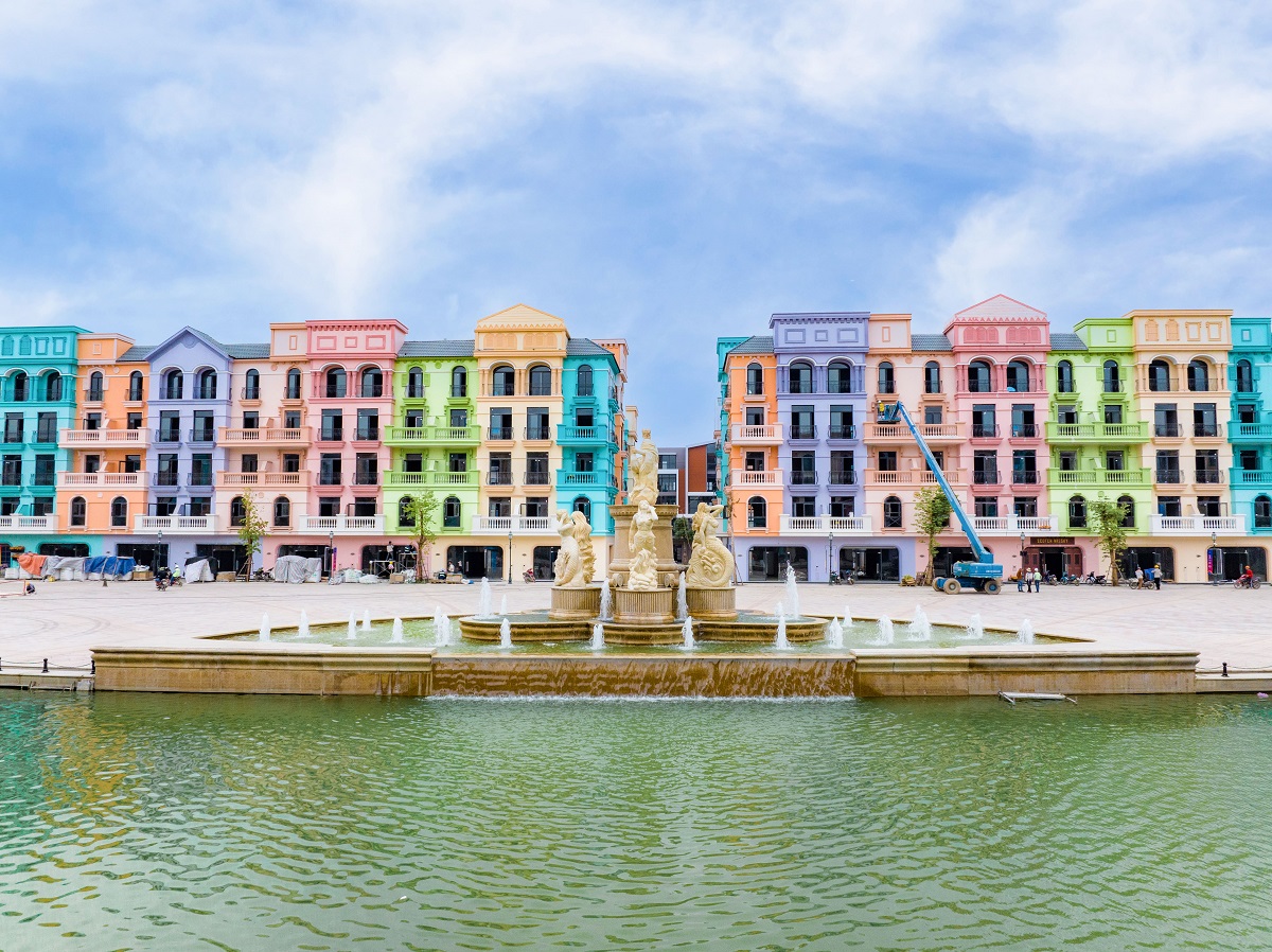 Phân khu The Venice long lanh trước ngày khai trương Mega Grand World Hà Nội-4