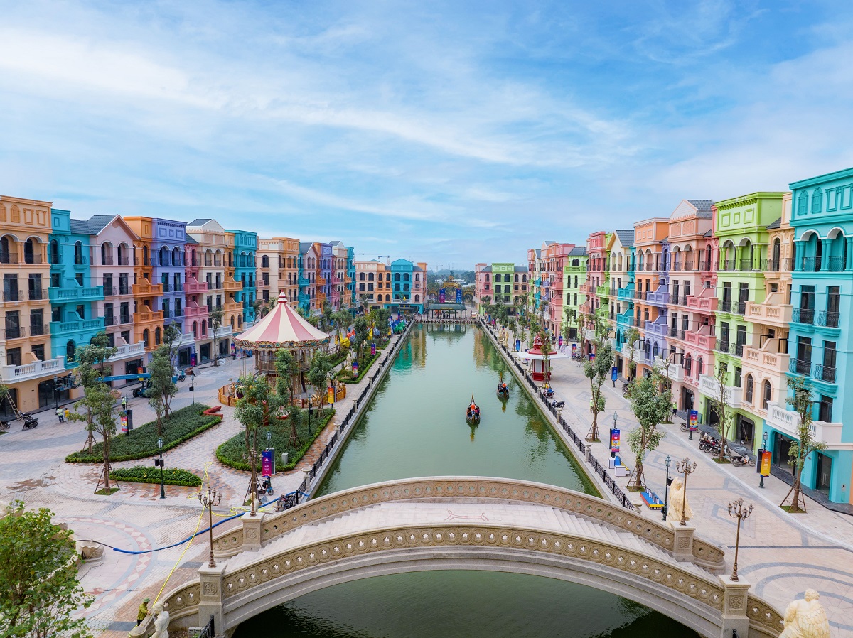 Phân khu The Venice long lanh trước ngày khai trương Mega Grand World Hà Nội-7