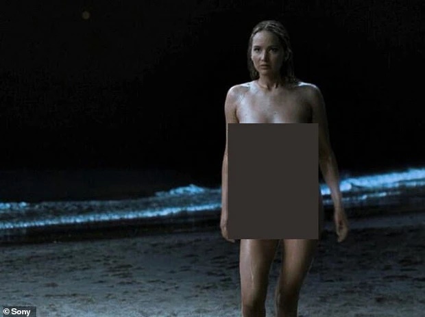 Khán giả sốc với cảnh khỏa thân không che của Jennifer Lawrence-2