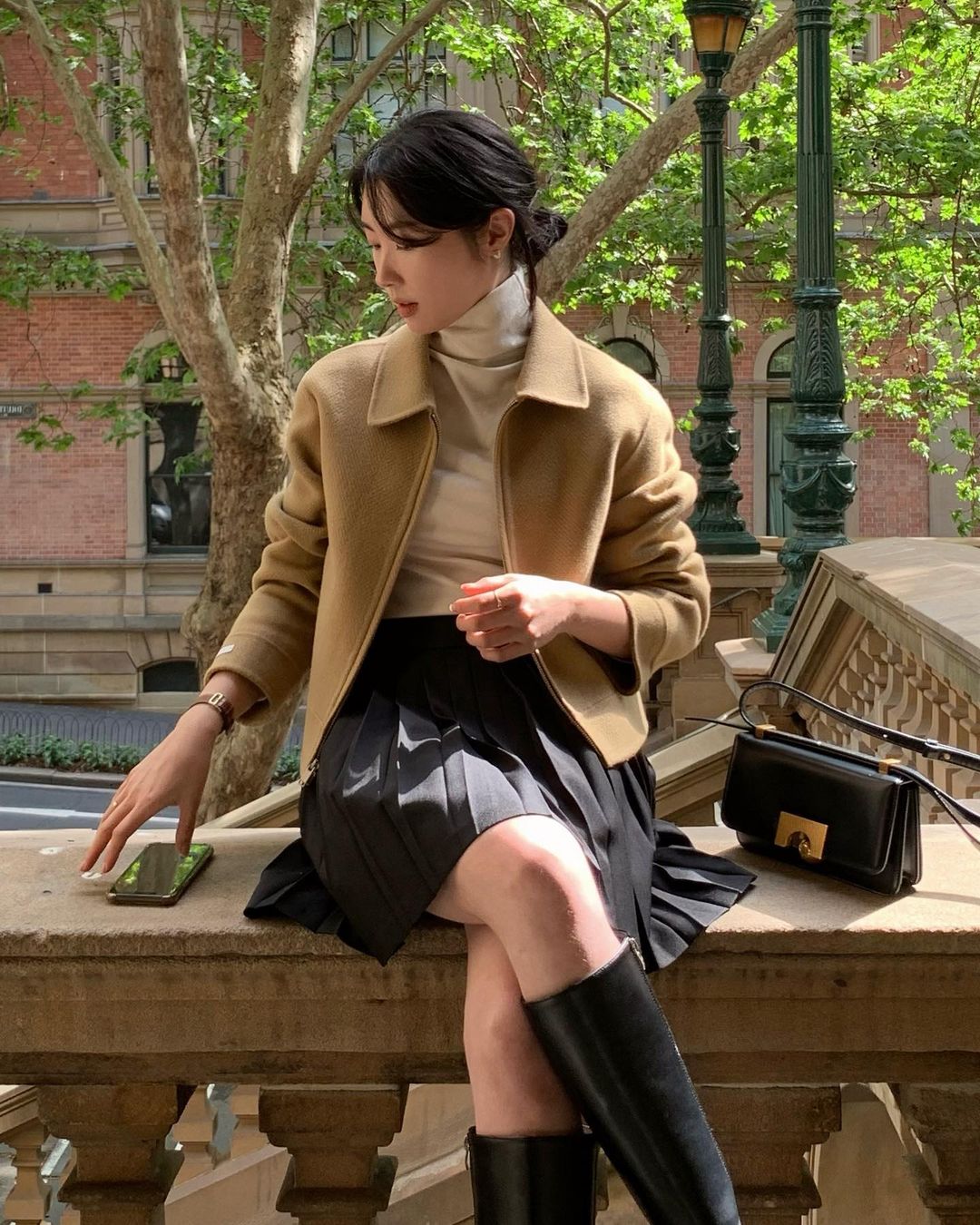 9 cách diện áo khoác dáng ngắn tôn dáng và thanh lịch trong mùa lạnh-4