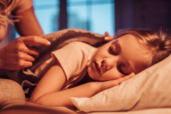 Con gái 9 tuổi của Đoan Trang: Nói thành thạo 3 thứ tiếng, chiều cao ấn tượng hơn mẹ nhờ 1 bí quyết liên quan đến giấc ngủ-7