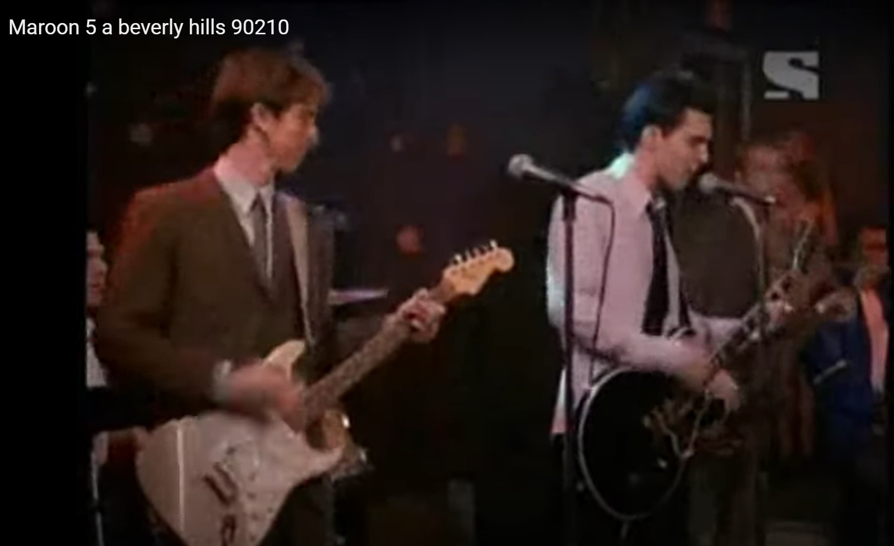 Những điều ít biết về Maroon 5 - ‘ngôi sao chính’ của 8Wonder Winter Festival-6