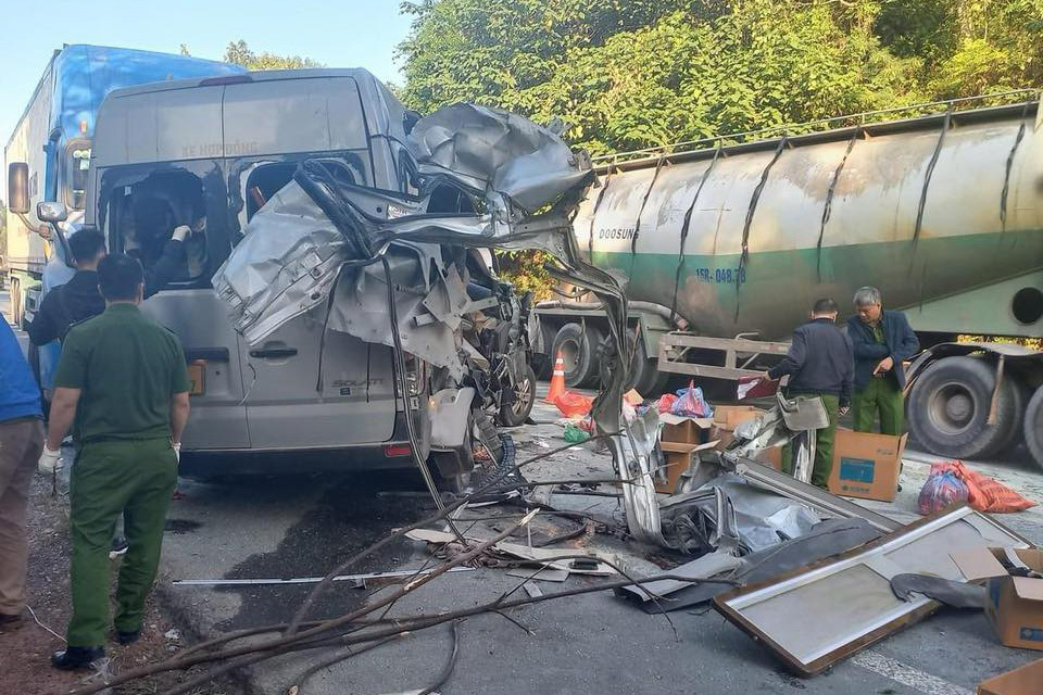 Lời khai của tài xế xe khách vụ tai nạn liên hoàn ở Lạng Sơn làm 5 người chết-1