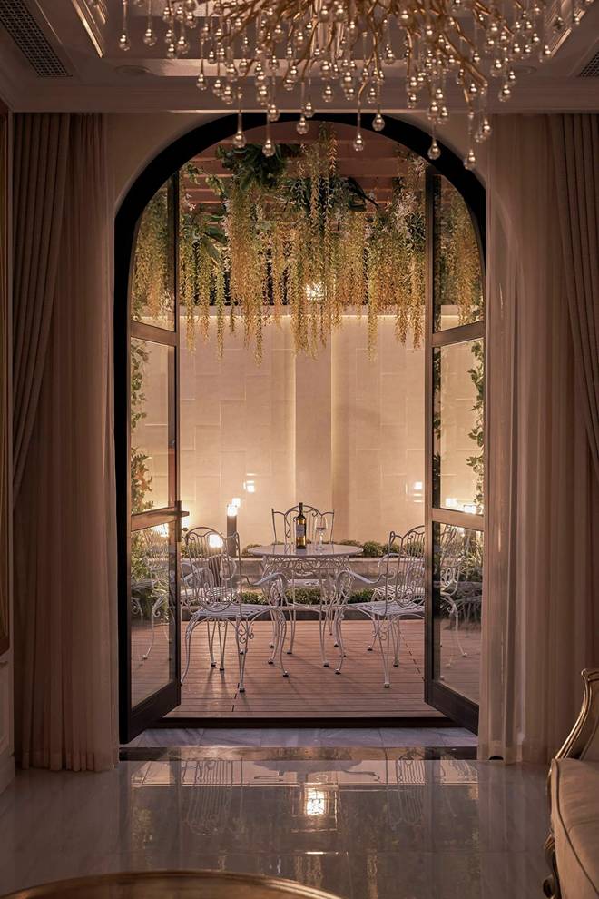 Lệ Quyên flex với Diva Mỹ Linh mỗi nơi có 1 căn nhà: Cận cảnh biệt thự 600m2 nguy nga, có cả nhà ở Mỹ-5