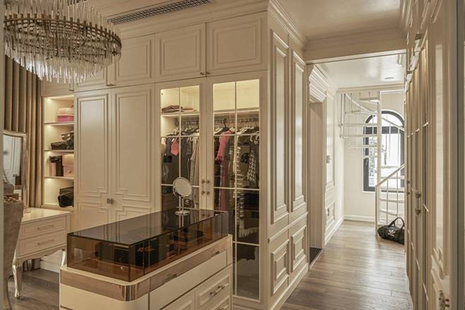 Lệ Quyên flex với Diva Mỹ Linh mỗi nơi có 1 căn nhà: Cận cảnh biệt thự 600m2 nguy nga, có cả nhà ở Mỹ-9