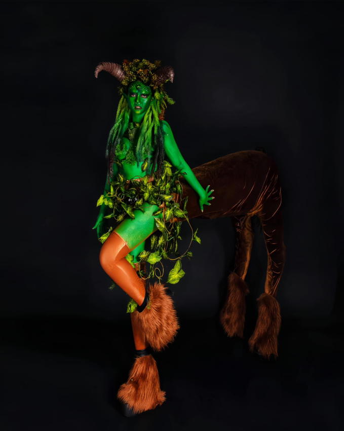 Vbiz nhập tiệc Halloween: Elsa Thùy Tiên bị con trai Hòa Minzy chê toàn tập, loạt sao đầu tư khủng nhưng chiếm spotlight là hội bạn BB Trần-4