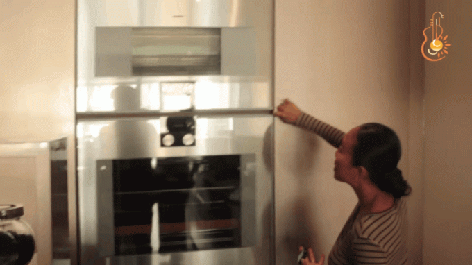 Mê cách chị đẹp Đoan Trang khoe nhà ở Singapore: Căn bếp triệu đô chồng Tây tự thiết kế, tủ đồ hiệu nhiều món độc lạ-6