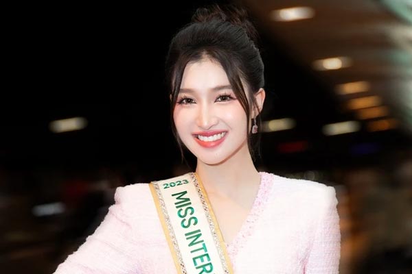 Phương Nhi và Lương Thùy Linh bị đồn mâu thuẫn-2