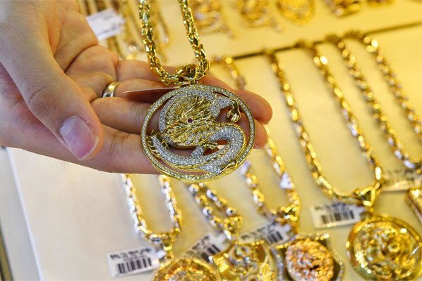 Giá vàng hôm nay 2/11/2023: Bất động khi Fed giữ nguyên lãi suất-2