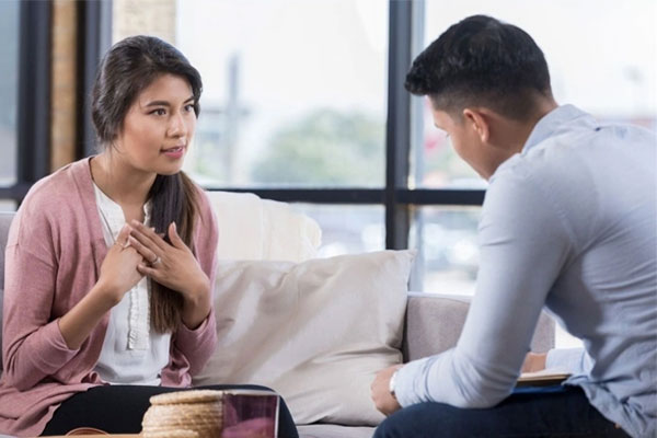 Cưới nhau một tháng vẫn chưa động phòng, tôi ngớ người khi vợ nói lý do-2