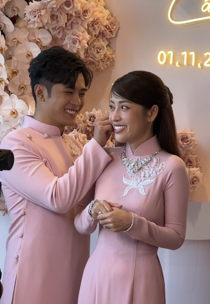 Puka được mẹ chồng tặng trang sức kim cương tiền tỷ trong lễ hỏi-3