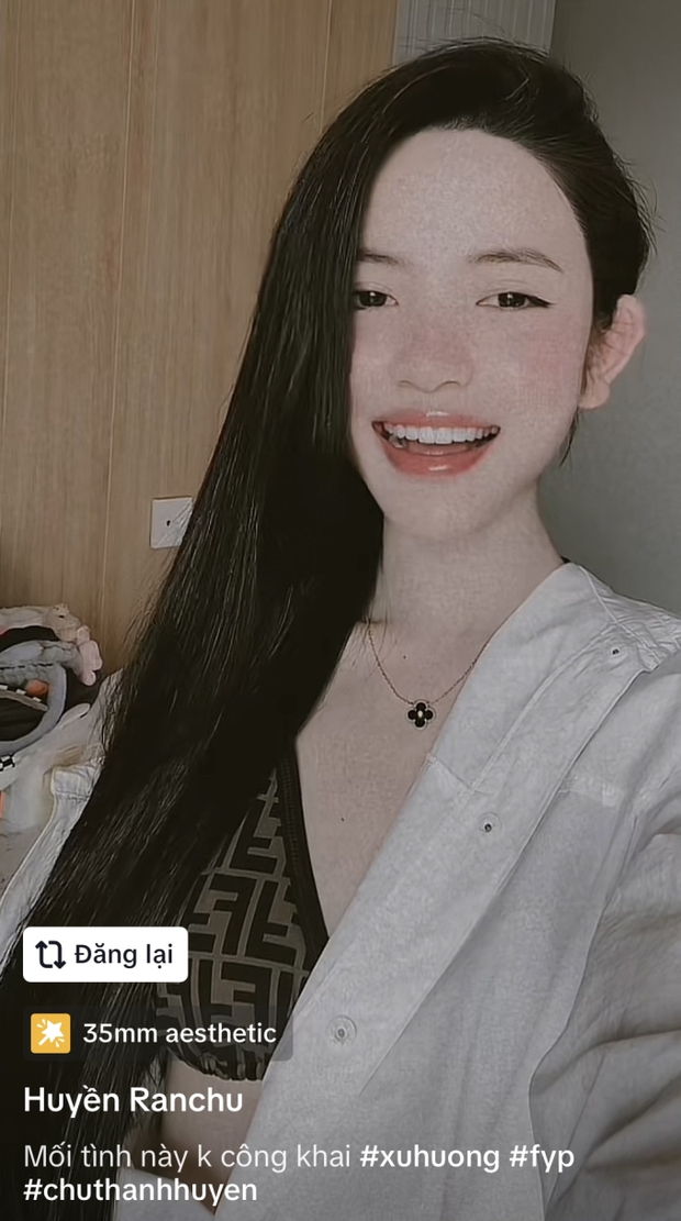 Bạn gái Quang Hải hát như nói lên nỗi lòng mối tình này không công khai, yêu mập mờ không tương lai-1