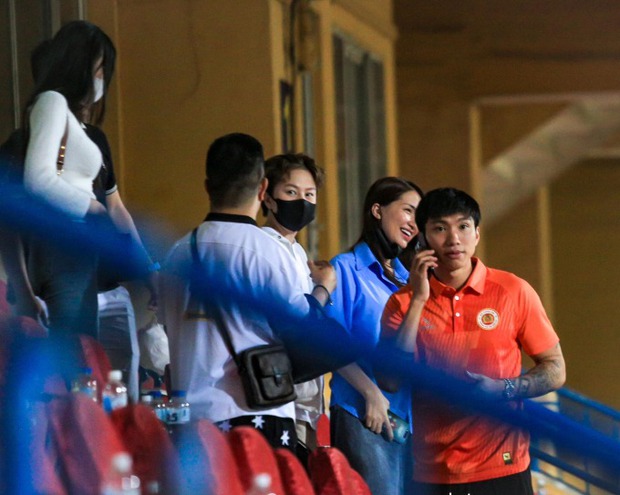 Hé lộ thời gian đám cưới của Đoàn Văn Hậu và Doãn Hải My, hội bạn thân rộn ràng chuẩn bị-2