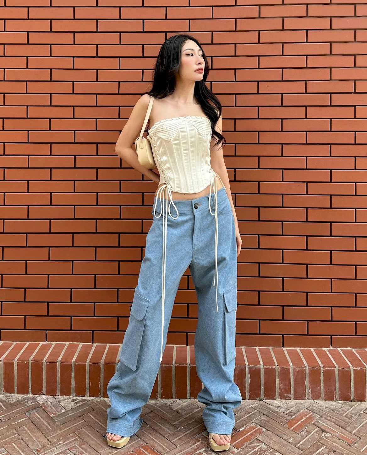 Thời trang của Khổng Tú Quỳnh (Chị đẹp đạp gió rẽ sóng), ai muốn trẻ hóa phong cách nên học tập-5