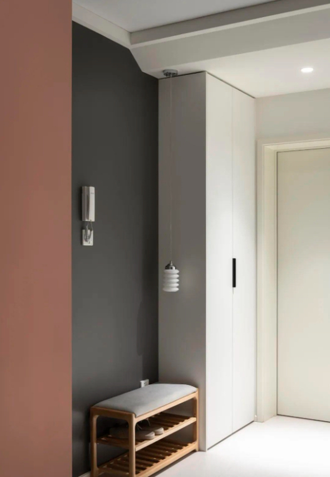 Căn hộ 59 tuổi được cải tạo: Từ ẩm mốc, cũ kỹ thành lung linh, hiện đại khiến ai cũng bất ngờ-6