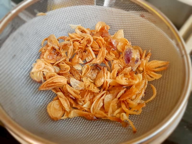 Mách bạn công thức làm bánh đúc thịt nóng hổi, thơm ngon chỉ trong 20 phút-2