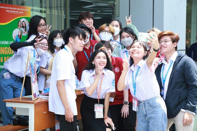 Hàng loạt đại học cho sinh viên nghỉ Tết Nguyên đán 2024 cả tháng-1