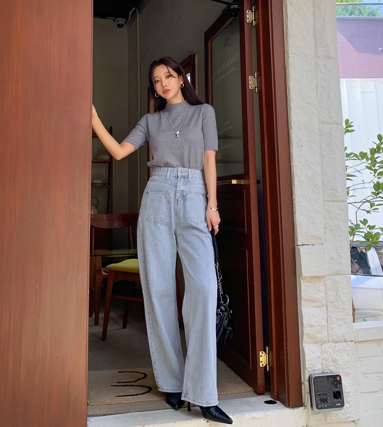 5 kiểu giày phù hợp với quần jeans-6