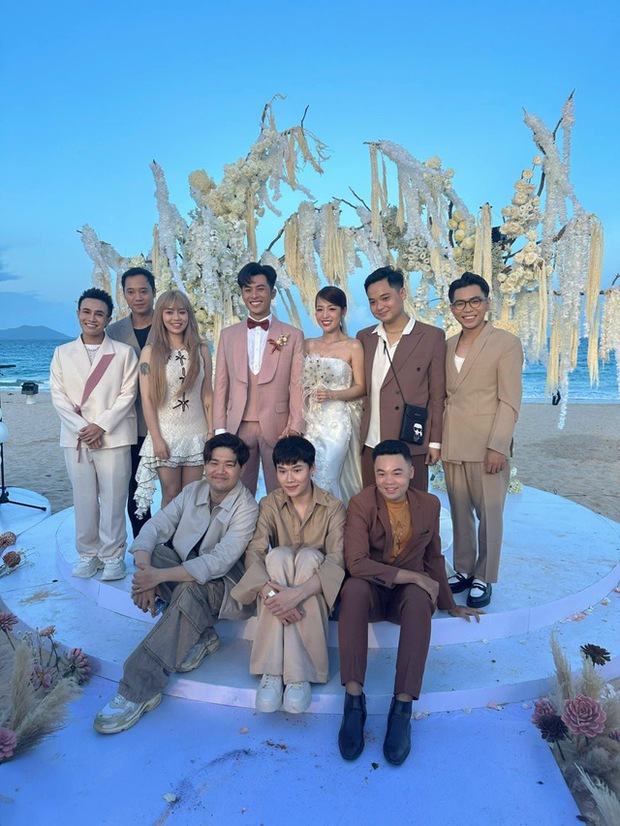 Đám cưới Puka và Gin Tuấn Kiệt: Cô dâu rơi nước mắt lộ diện, chú rể phát biểu xúc động trên lễ đường-6